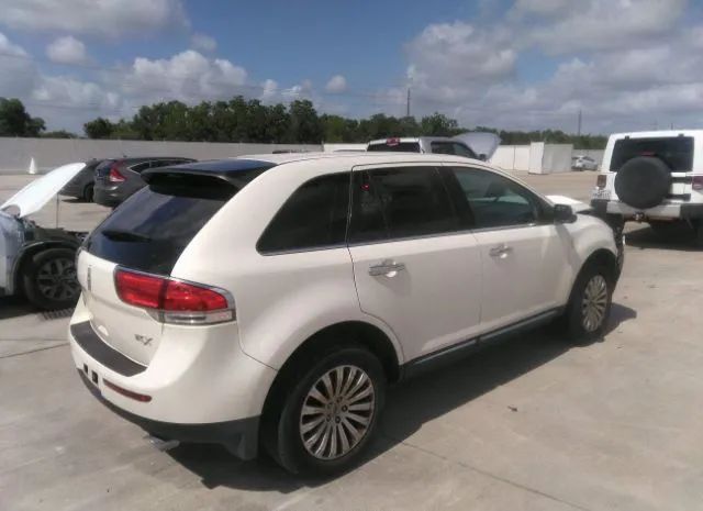 Photo 3 VIN: 2LMDJ6JK4CBL18479 - LINCOLN MKX 