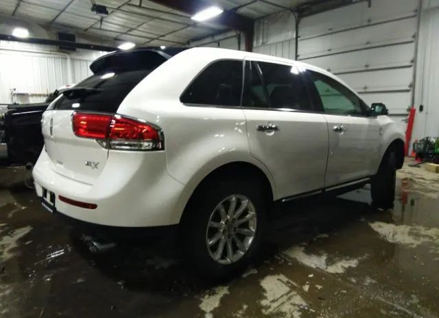 Photo 3 VIN: 2LMDJ6JK4EBL02852 - LINCOLN MKX 