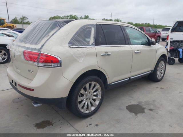 Photo 3 VIN: 2LMDJ6JK4FBL32094 - LINCOLN MKX 