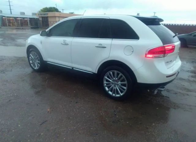 Photo 2 VIN: 2LMDJ6JK5BBJ34697 - LINCOLN MKX 