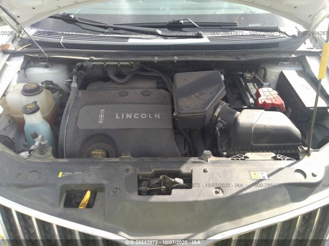 Photo 9 VIN: 2LMDJ6JK5CBL14182 - LINCOLN MKX 