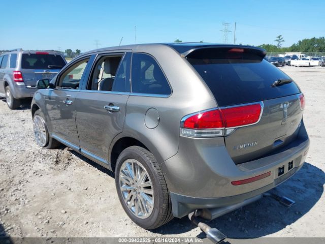 Photo 2 VIN: 2LMDJ6JK5CBL16482 - LINCOLN MKX 