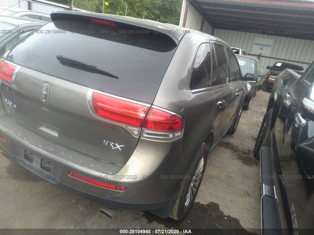 Photo 3 VIN: 2LMDJ6JK5CBL17311 - LINCOLN MKX 