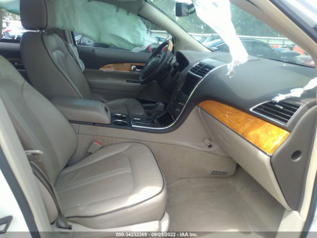 Photo 4 VIN: 2LMDJ6JK5DBL28147 - LINCOLN MKX 