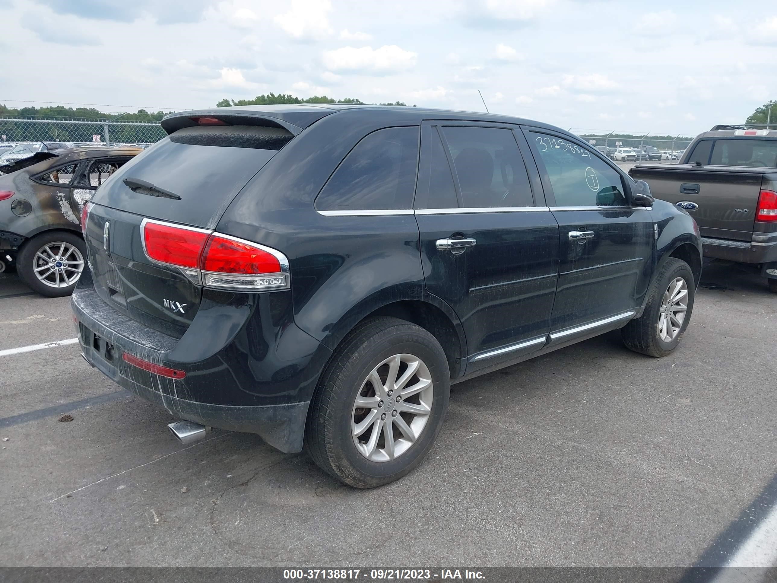 Photo 3 VIN: 2LMDJ6JK5DBL49175 - LINCOLN MKX 