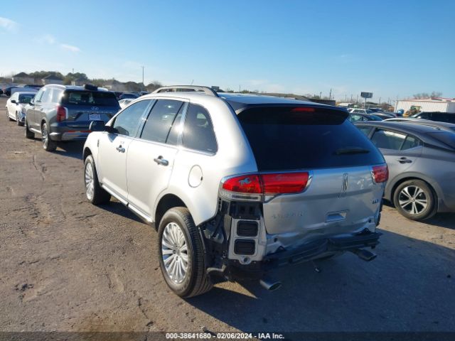 Photo 2 VIN: 2LMDJ6JK5FBL26028 - LINCOLN MKX 