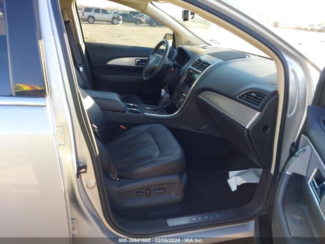 Photo 4 VIN: 2LMDJ6JK5FBL26028 - LINCOLN MKX 