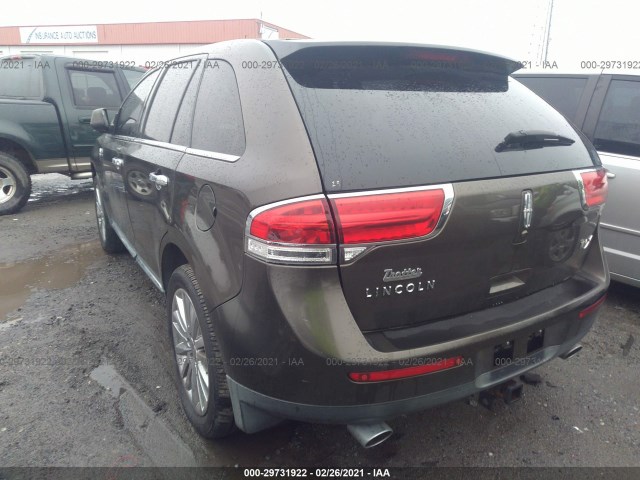 Photo 2 VIN: 2LMDJ6JK6BBJ10019 - LINCOLN MKX 