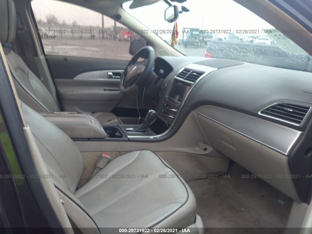 Photo 4 VIN: 2LMDJ6JK6BBJ10019 - LINCOLN MKX 