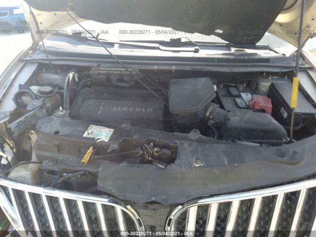 Photo 9 VIN: 2LMDJ6JK6BBJ11803 - LINCOLN MKX 