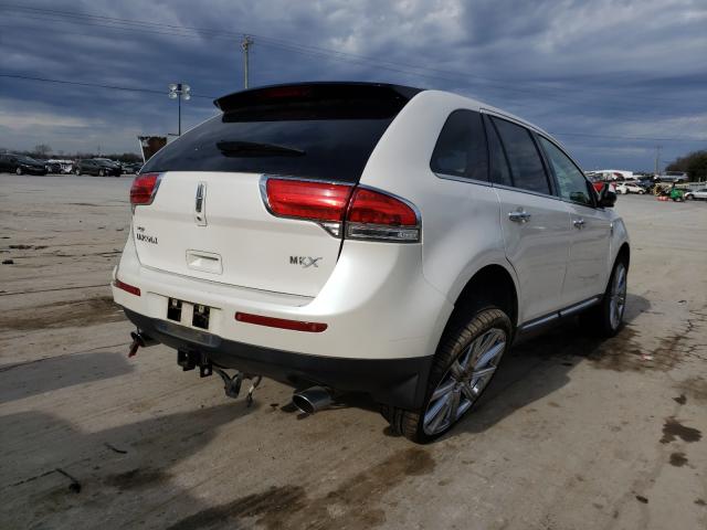 Photo 3 VIN: 2LMDJ6JK6BBJ29525 - LINCOLN MKX 