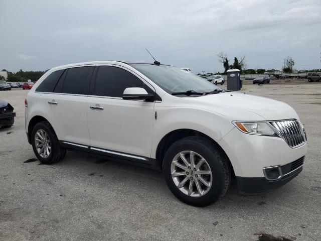 Photo 3 VIN: 2LMDJ6JK6CBL18340 - LINCOLN MKX 