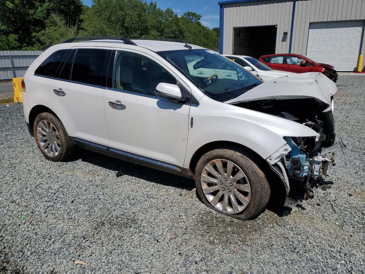 Photo 3 VIN: 2LMDJ6JK6EBL08572 - LINCOLN MKX 