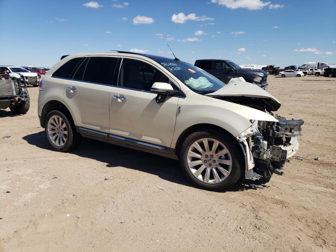 Photo 3 VIN: 2LMDJ6JK6EBL20494 - LINCOLN MKX 