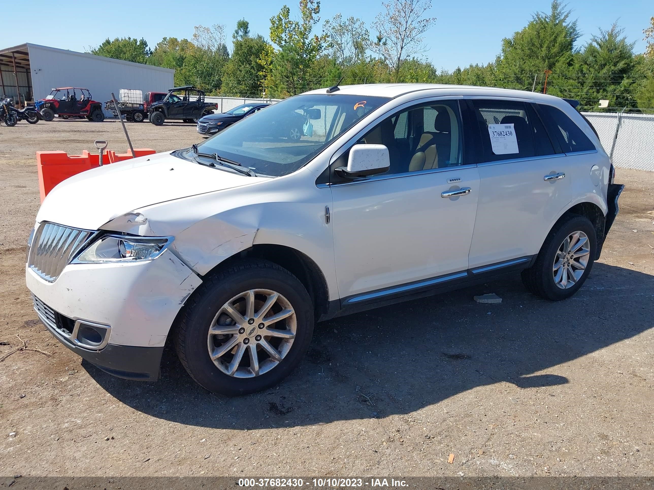 Photo 1 VIN: 2LMDJ6JK7BBJ01524 - LINCOLN MKX 