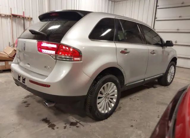 Photo 3 VIN: 2LMDJ6JK7CBL03507 - LINCOLN MKX 