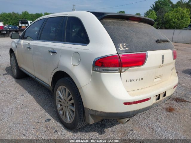 Photo 2 VIN: 2LMDJ6JK7CBL09808 - LINCOLN MKX 