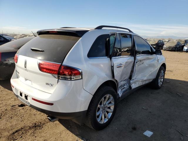 Photo 2 VIN: 2LMDJ6JK7CBL11705 - LINCOLN MKX 