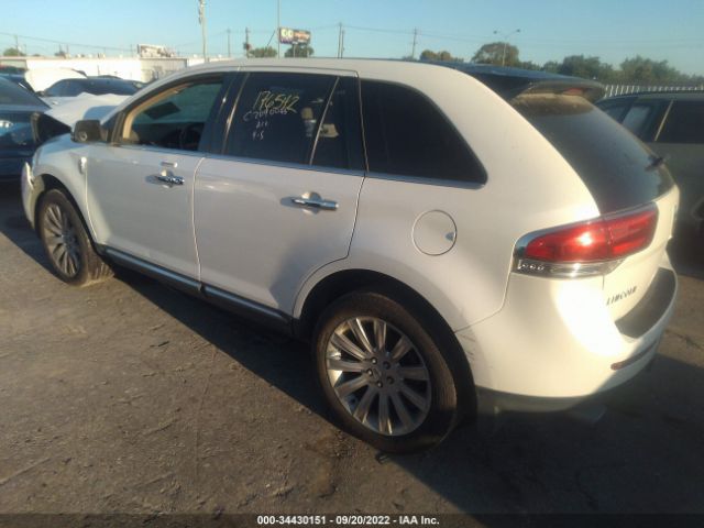 Photo 2 VIN: 2LMDJ6JK7CBL17410 - LINCOLN MKX 