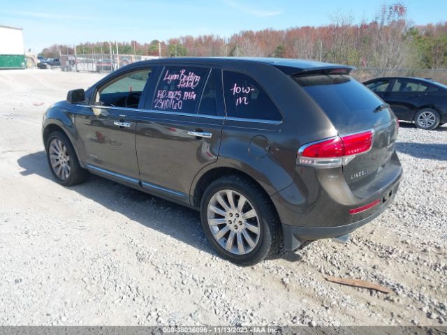 Photo 2 VIN: 2LMDJ6JK8BBJ04884 - LINCOLN MKX 