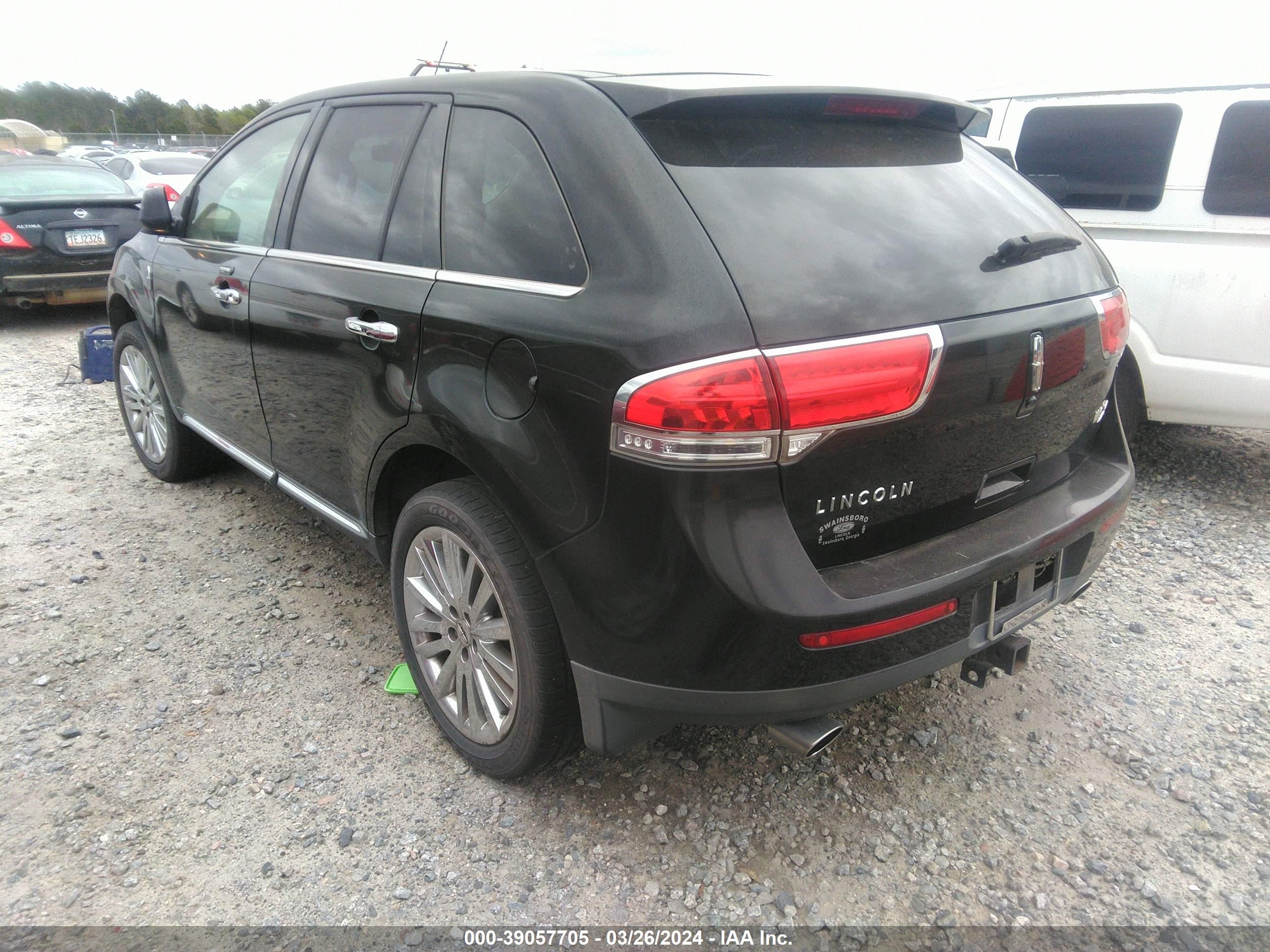 Photo 2 VIN: 2LMDJ6JK8BBJ11060 - LINCOLN MKX 