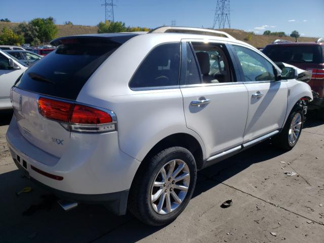 Photo 3 VIN: 2LMDJ6JK8BBJ14718 - LINCOLN MKX 