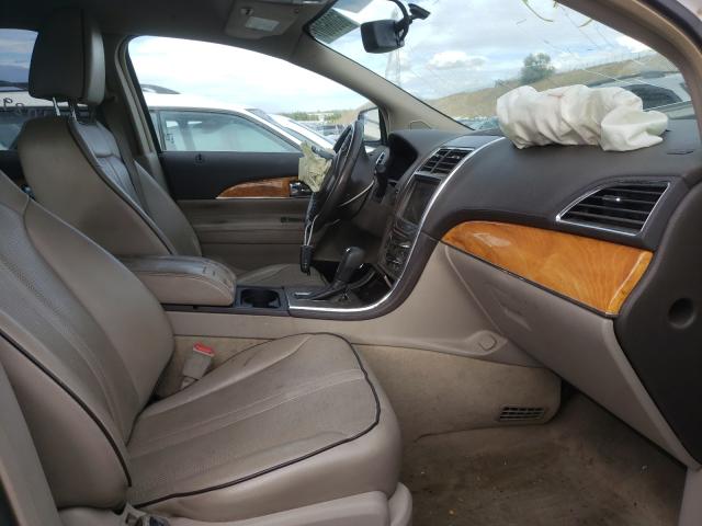 Photo 4 VIN: 2LMDJ6JK8BBJ14718 - LINCOLN MKX 