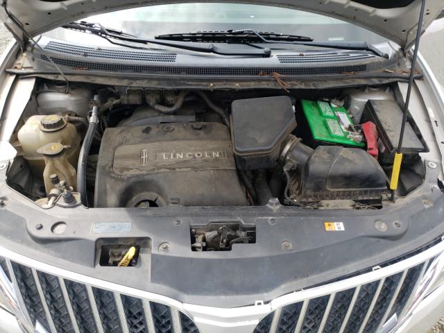 Photo 6 VIN: 2LMDJ6JK8BBJ18865 - LINCOLN MKX 