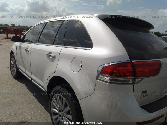 Photo 2 VIN: 2LMDJ6JK8BBJ31566 - LINCOLN MKX 