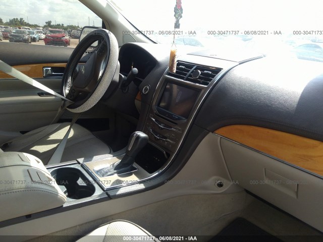 Photo 4 VIN: 2LMDJ6JK8BBJ31566 - LINCOLN MKX 