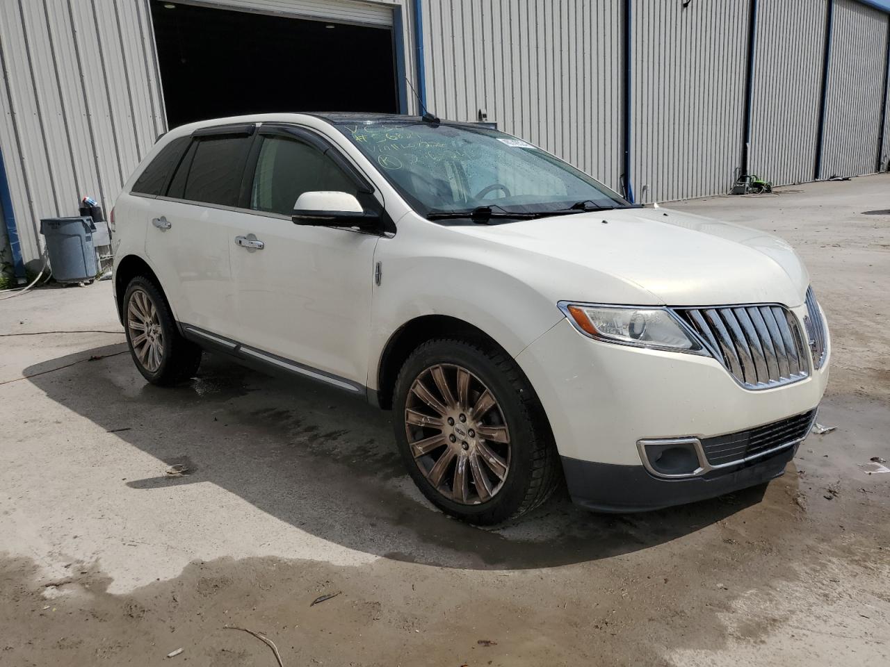 Photo 3 VIN: 2LMDJ6JK8CBL07226 - LINCOLN MKX 