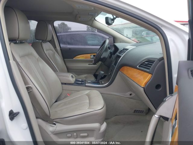 Photo 4 VIN: 2LMDJ6JK8DBL42785 - LINCOLN MKX 