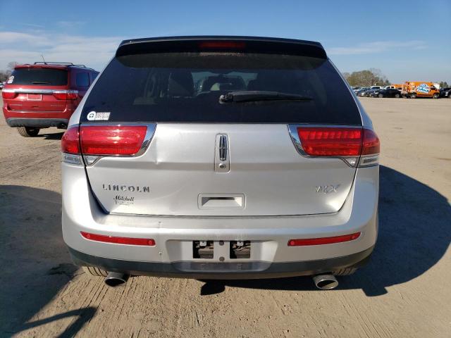 Photo 5 VIN: 2LMDJ6JK8FBL20580 - LINCOLN MKX 