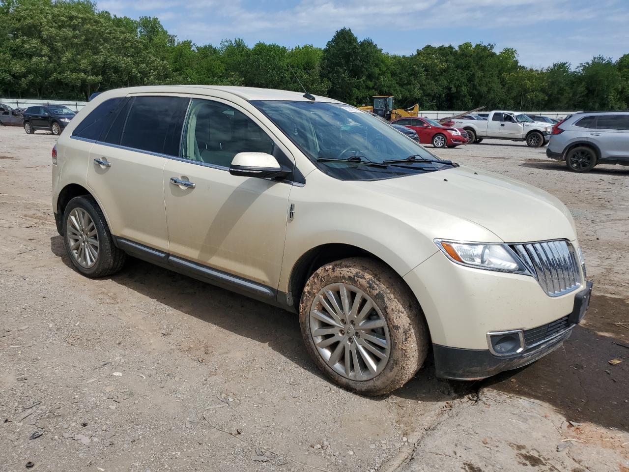 Photo 3 VIN: 2LMDJ6JK8FBL21177 - LINCOLN MKX 