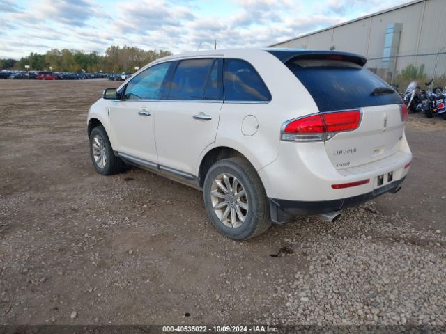 Photo 2 VIN: 2LMDJ6JK8FBL27013 - LINCOLN MKX 