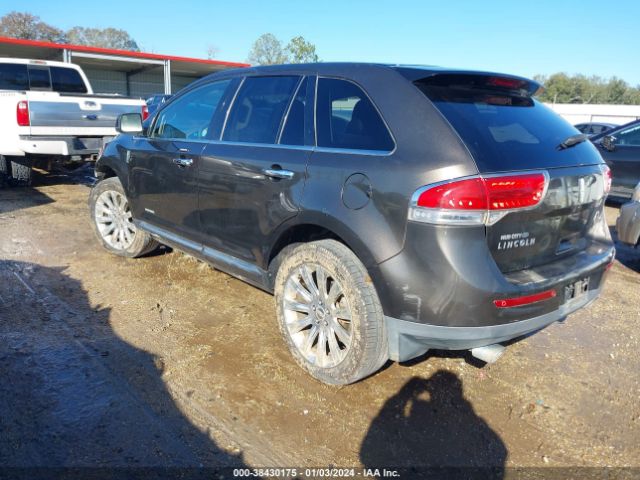 Photo 2 VIN: 2LMDJ6JK9BBJ16431 - LINCOLN MKX 