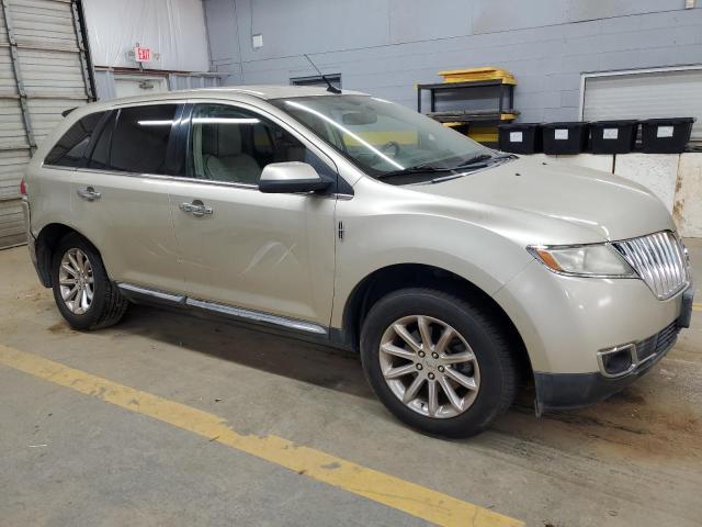 Photo 3 VIN: 2LMDJ6JK9BBJ20561 - LINCOLN MKX 