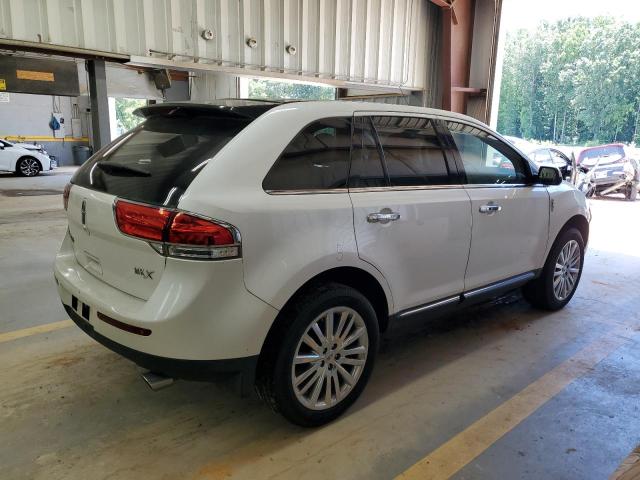 Photo 2 VIN: 2LMDJ6JK9BBJ22570 - LINCOLN MKX 