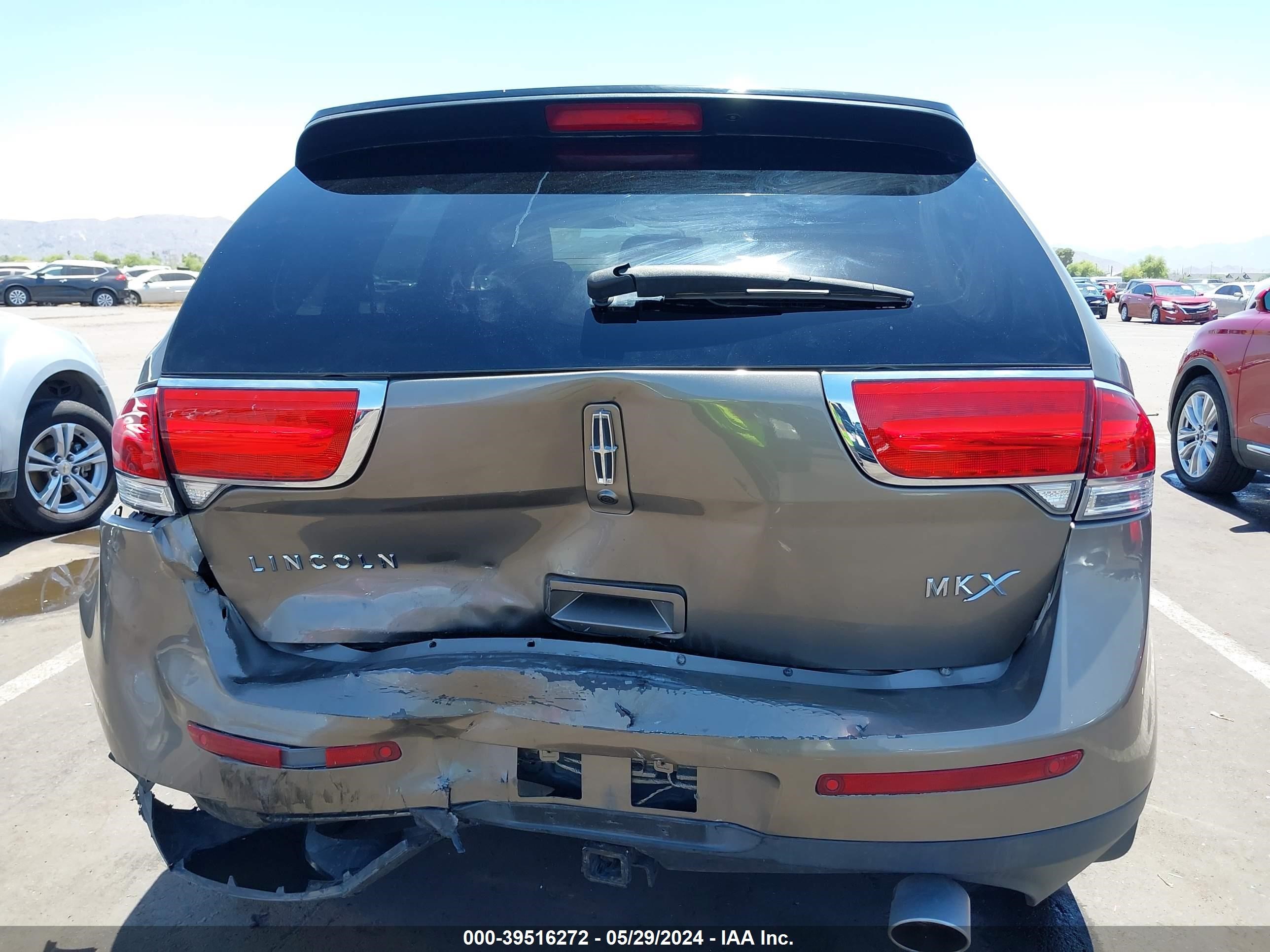 Photo 15 VIN: 2LMDJ6JK9CBL08997 - LINCOLN MKX 