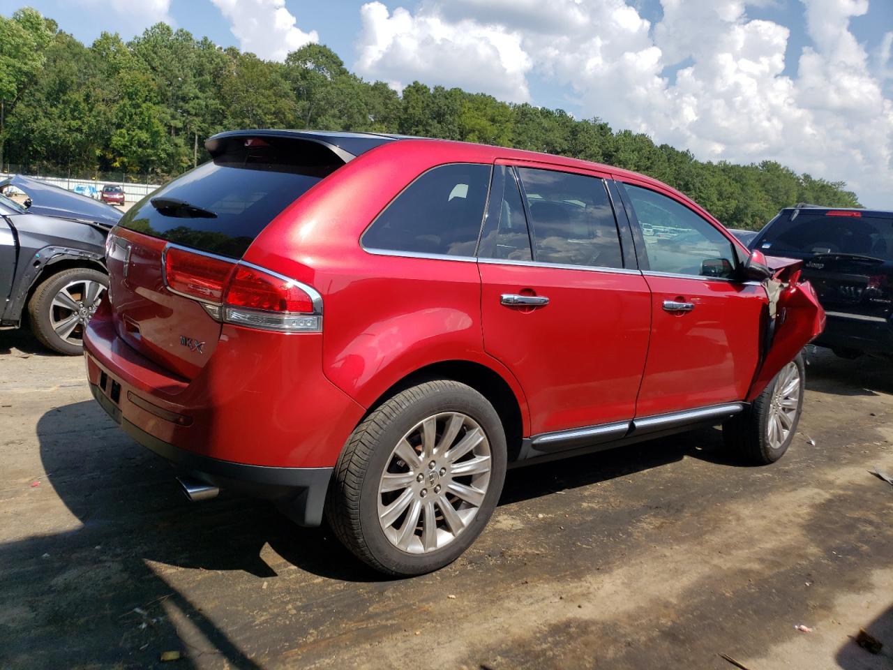 Photo 2 VIN: 2LMDJ6JK9CBL14170 - LINCOLN MKX 