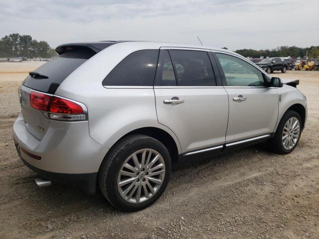 Photo 2 VIN: 2LMDJ6JK9CBL18848 - LINCOLN MKX 