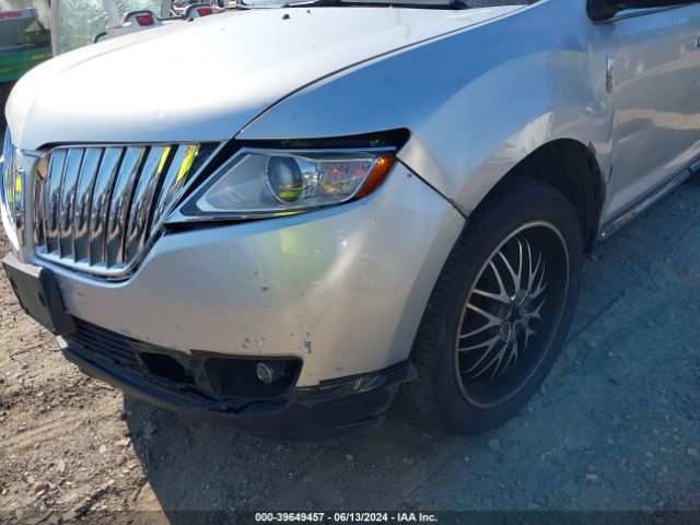 Photo 5 VIN: 2LMDJ6JK9DBL17216 - LINCOLN MKX 