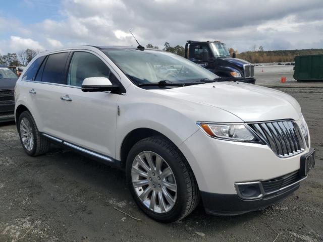 Photo 3 VIN: 2LMDJ6JK9DBL24389 - LINCOLN MKX 