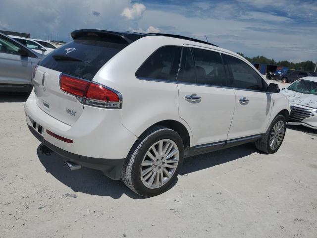 Photo 2 VIN: 2LMDJ6JK9EBL17556 - LINCOLN MKX 