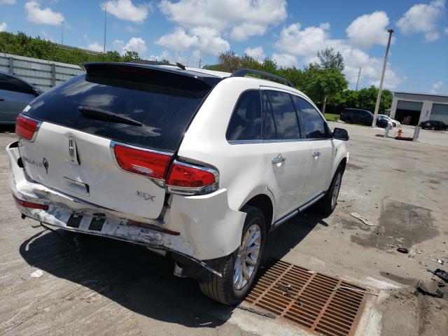 Photo 3 VIN: 2LMDJ6JKXBBJ30497 - LINCOLN MKX 