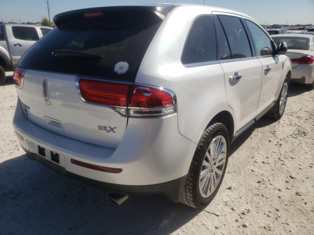 Photo 3 VIN: 2LMDJ6JKXCBL00973 - LINCOLN MKX 