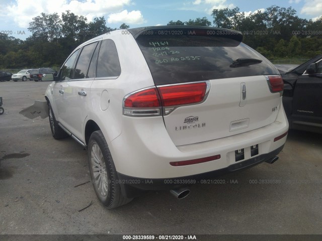 Photo 2 VIN: 2LMDJ6JKXCBL08961 - LINCOLN MKX 