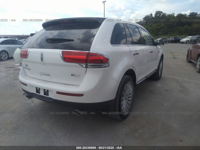 Photo 3 VIN: 2LMDJ6JKXCBL08961 - LINCOLN MKX 