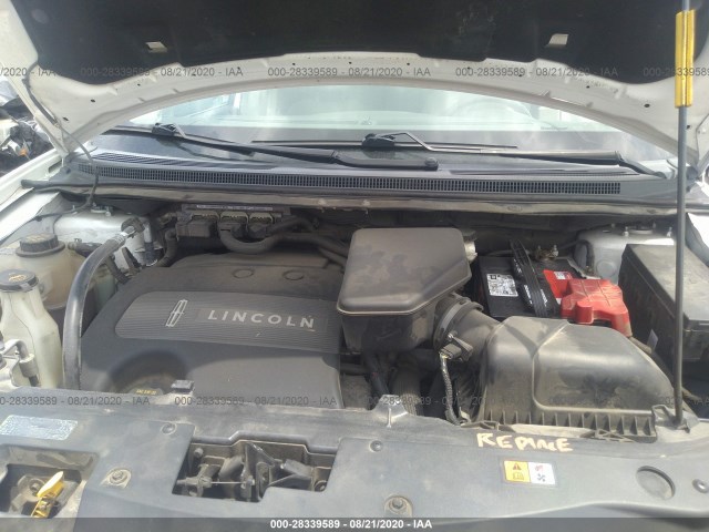 Photo 9 VIN: 2LMDJ6JKXCBL08961 - LINCOLN MKX 