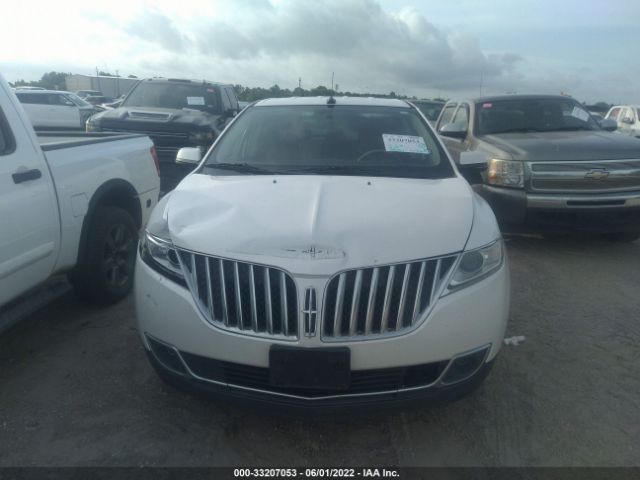 Photo 5 VIN: 2LMDJ6JKXCBL11049 - LINCOLN MKX 